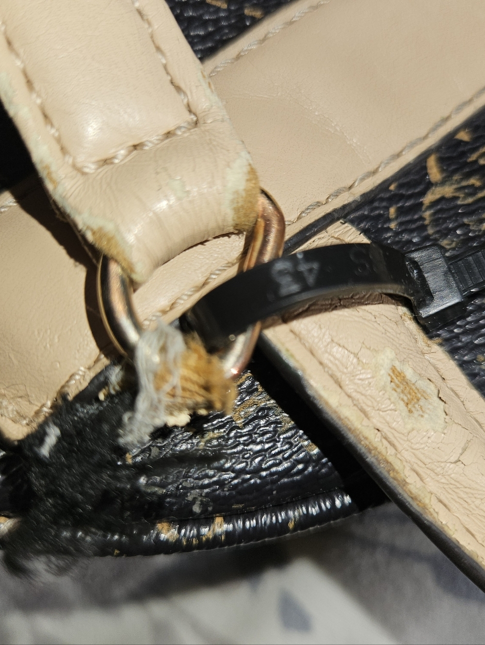 GUESS Rylan Small Backpack - Picture 2 of 5